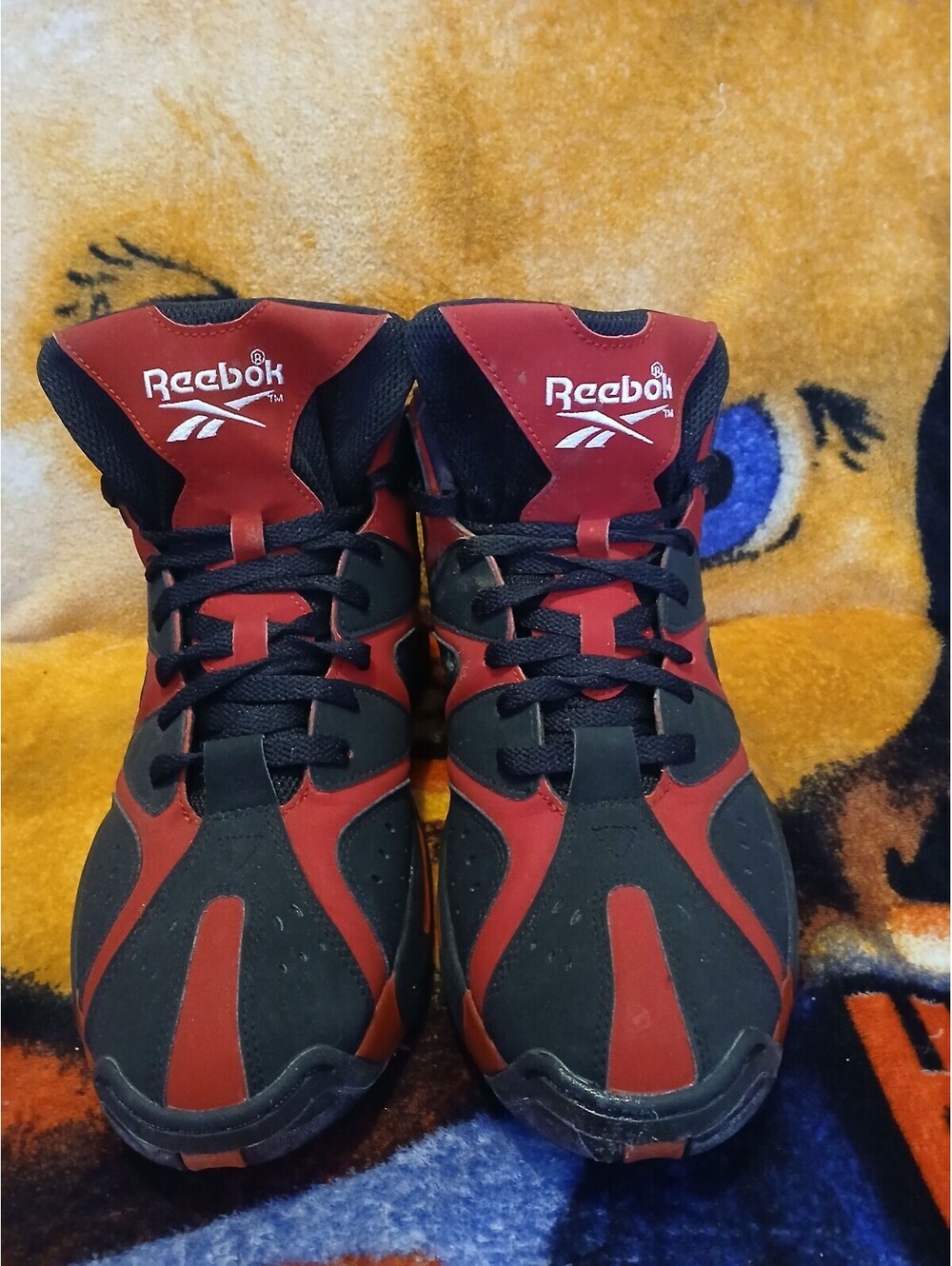 Reebok Men's Basketball Shoes Size 11.5 Black and Red - Picture 2 of 6